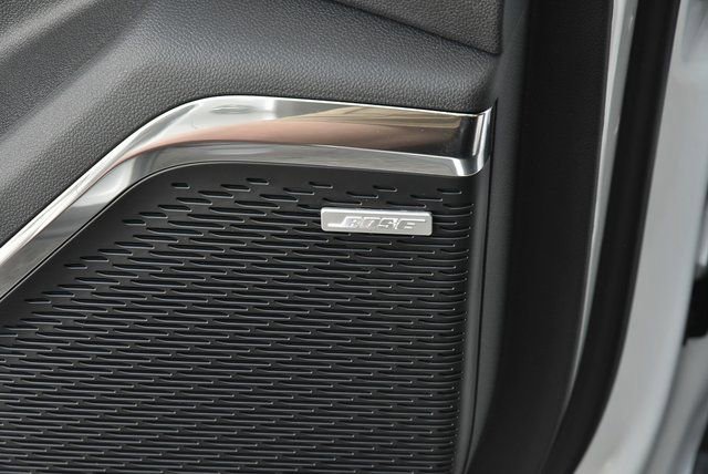 2026 GMC Acadia Elevation - Photo 11
