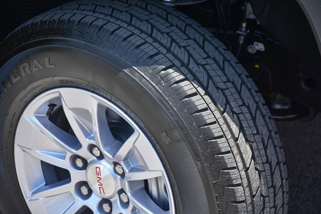 2025 Gmc Sierra 1500 SLE photo 3