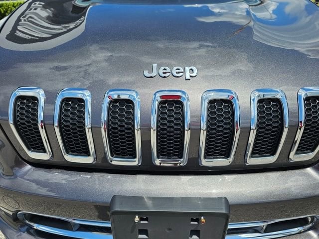 2018 Jeep Cherokee Overland - Photo 9