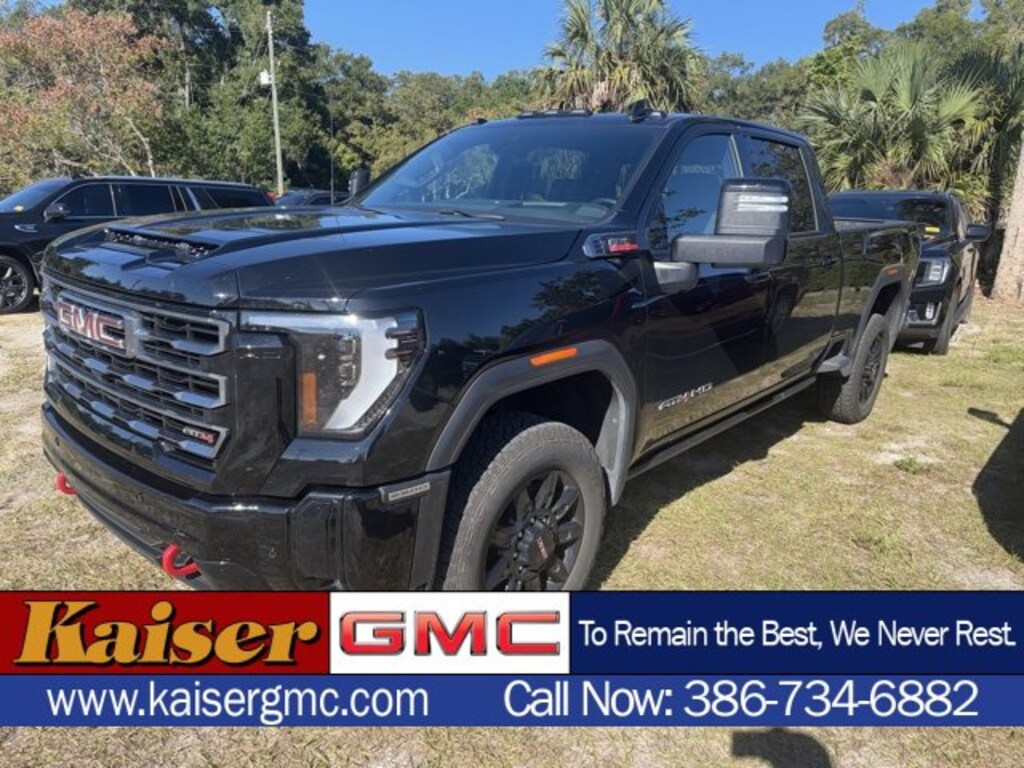 Used 2025 GMC Sierra 2500 HD AT4 Truck Crew Cab