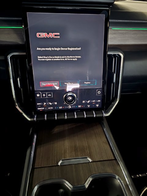 2026 GMC Acadia Denali - Photo 32