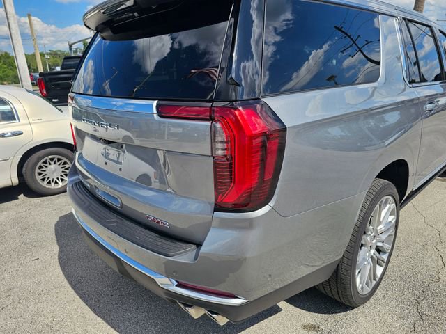 2026 GMC Yukon XL Denali - Photo 12