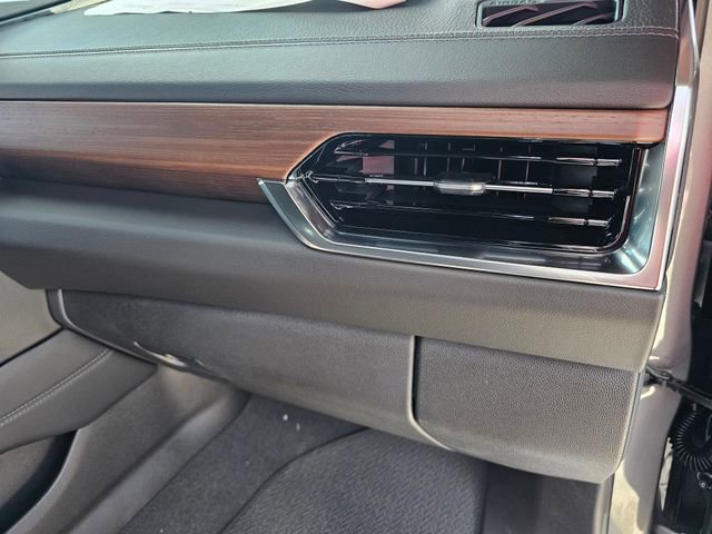 2026 GMC Yukon XL Denali - Photo 25