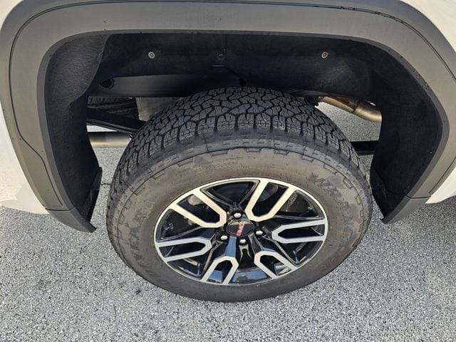 2026 GMC Sierra 1500 AT4 - Photo 11