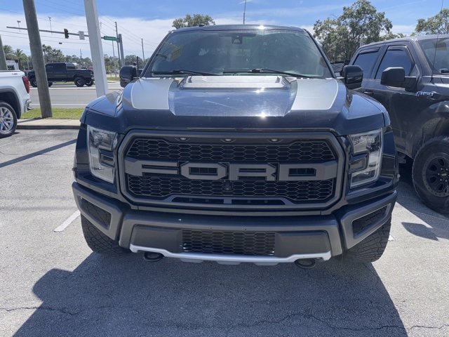 2018 Ford F-150 Raptor photo 2