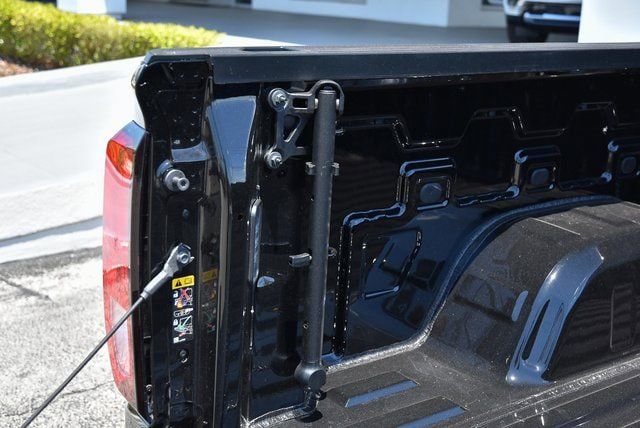 2025 GMC Sierra 1500 SLE - Photo 17