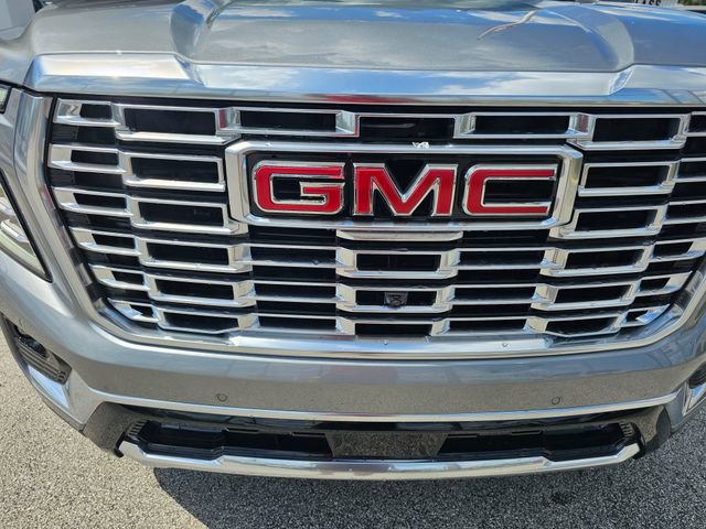 2026 GMC Yukon XL Denali - Photo 8