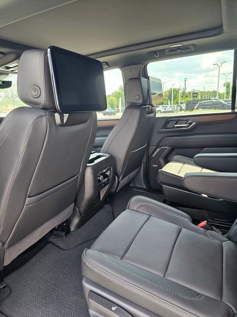 2026 GMC Yukon XL Denali - Photo 20