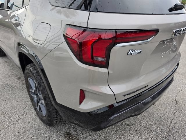 2027 GMC Terrain AT4 - Photo 14