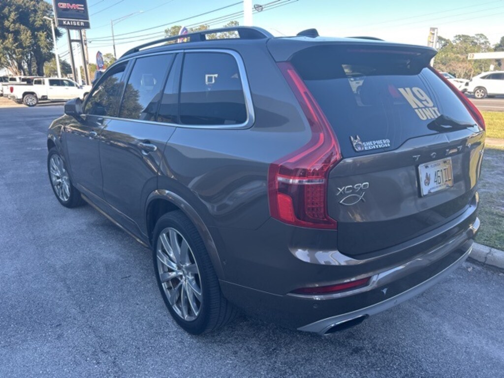 Used 2017 Volvo XC90 Momentum SUV
