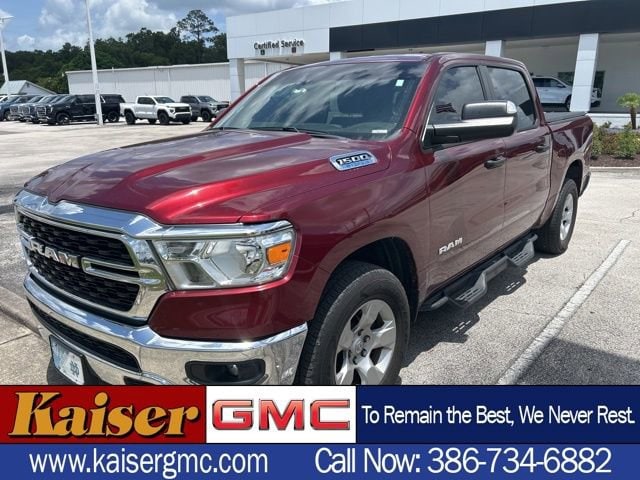 2023 RAM 1500 Big Horn/Lone Star 4x4 Crew Cab 5'7's photo
