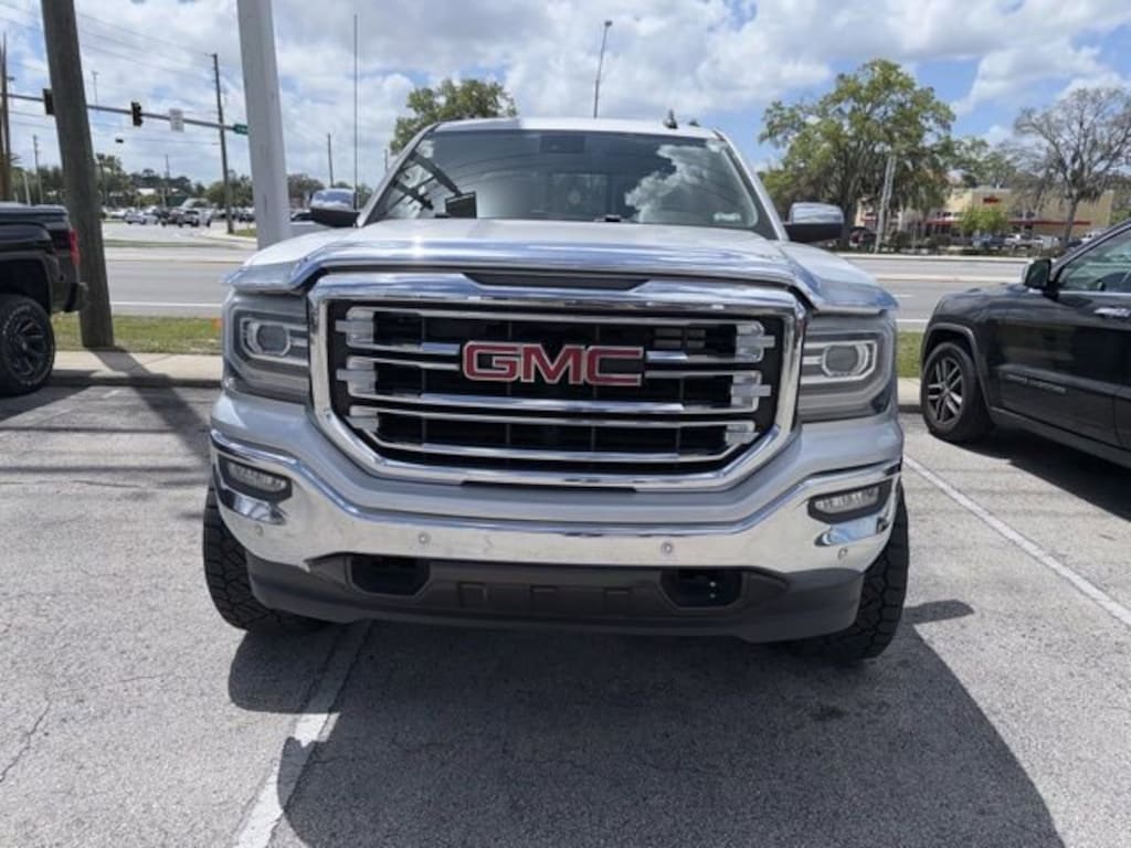 Used 2018 GMC Sierra 1500 SLT Truck