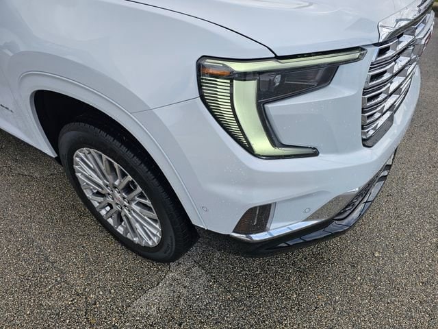 2026 GMC Acadia Denali - Photo 10