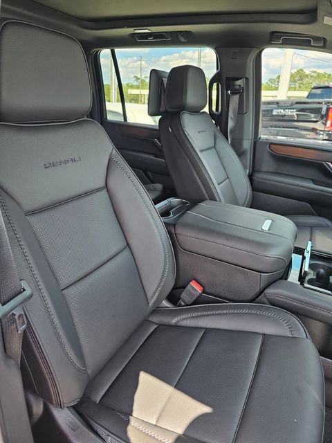 2026 GMC Yukon XL Denali - Photo 24