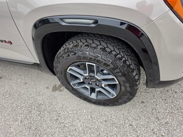 2027 GMC Terrain AT4 - Photo 10