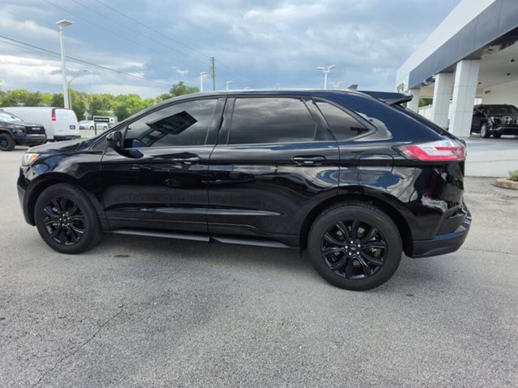 Used 2024 Ford Edge SE SUV