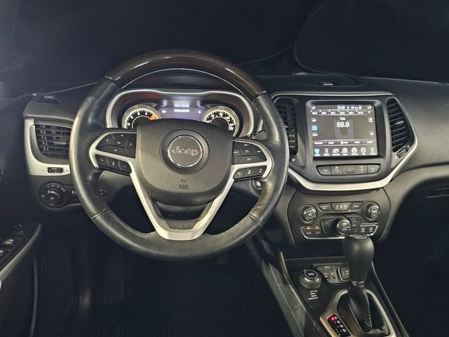 2018 Jeep Cherokee Overland - Photo 19