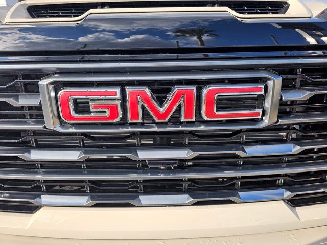 2026 GMC Sierra 3500HD AT4 - Photo 9