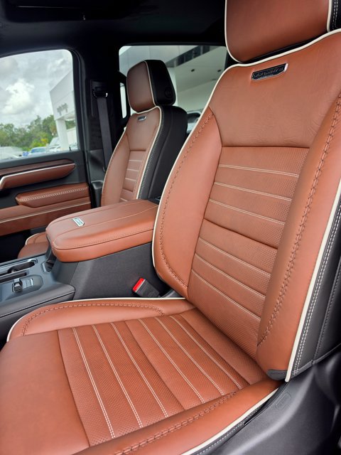 2026 GMC Sierra 3500HD Denali Ultimate - Photo 18
