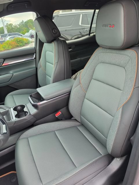2027 GMC Terrain AT4 - Photo 16