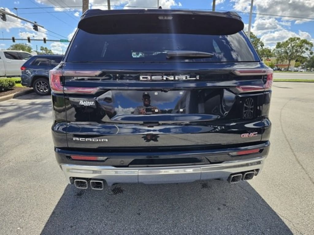 New 2026 GMC Acadia Denali SUV