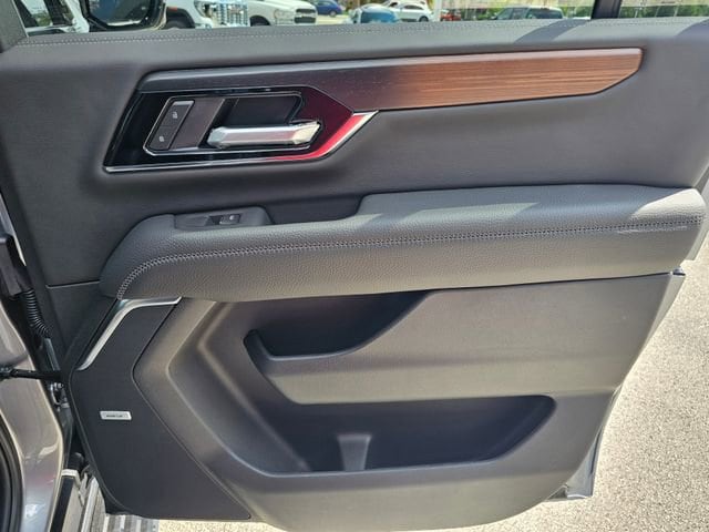 2026 GMC Yukon XL Denali - Photo 29