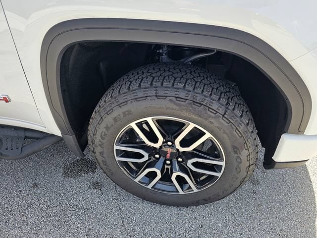 2026 GMC Sierra 1500 AT4 - Photo 8