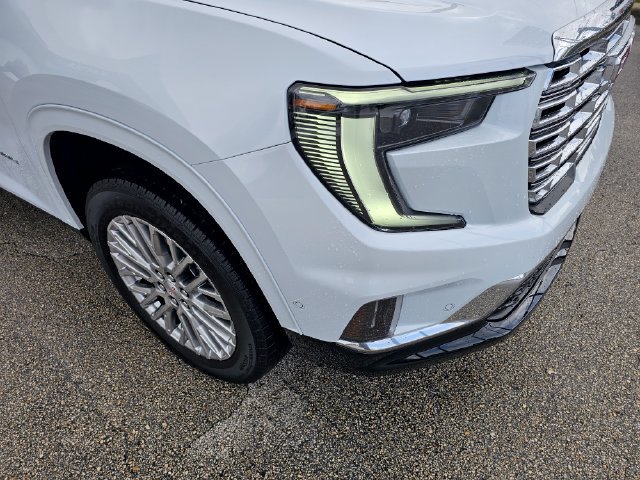 2026 GMC Acadia Denali - Photo 10