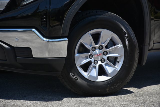 2025 Gmc Sierra 1500 SLE photo 2