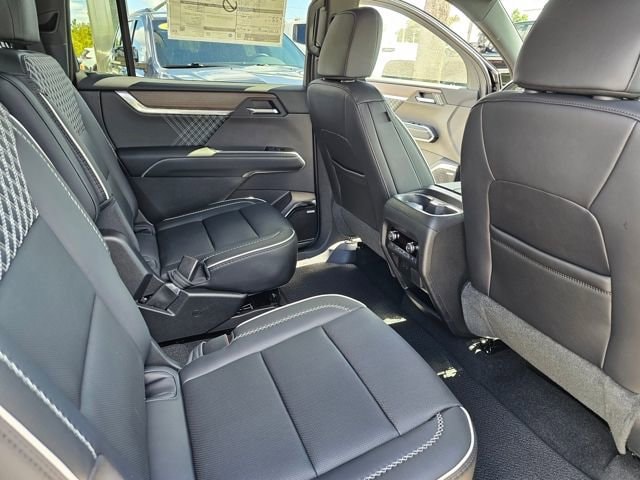 2026 GMC Acadia Denali - Photo 25