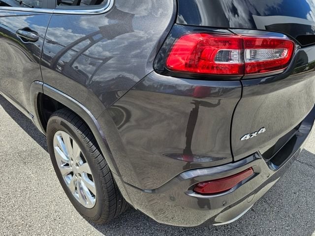 2018 Jeep Cherokee Overland - Photo 13