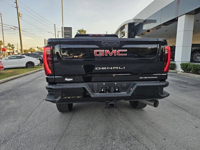 2026 Gmc Sierra 3500 HD Denali photo 3