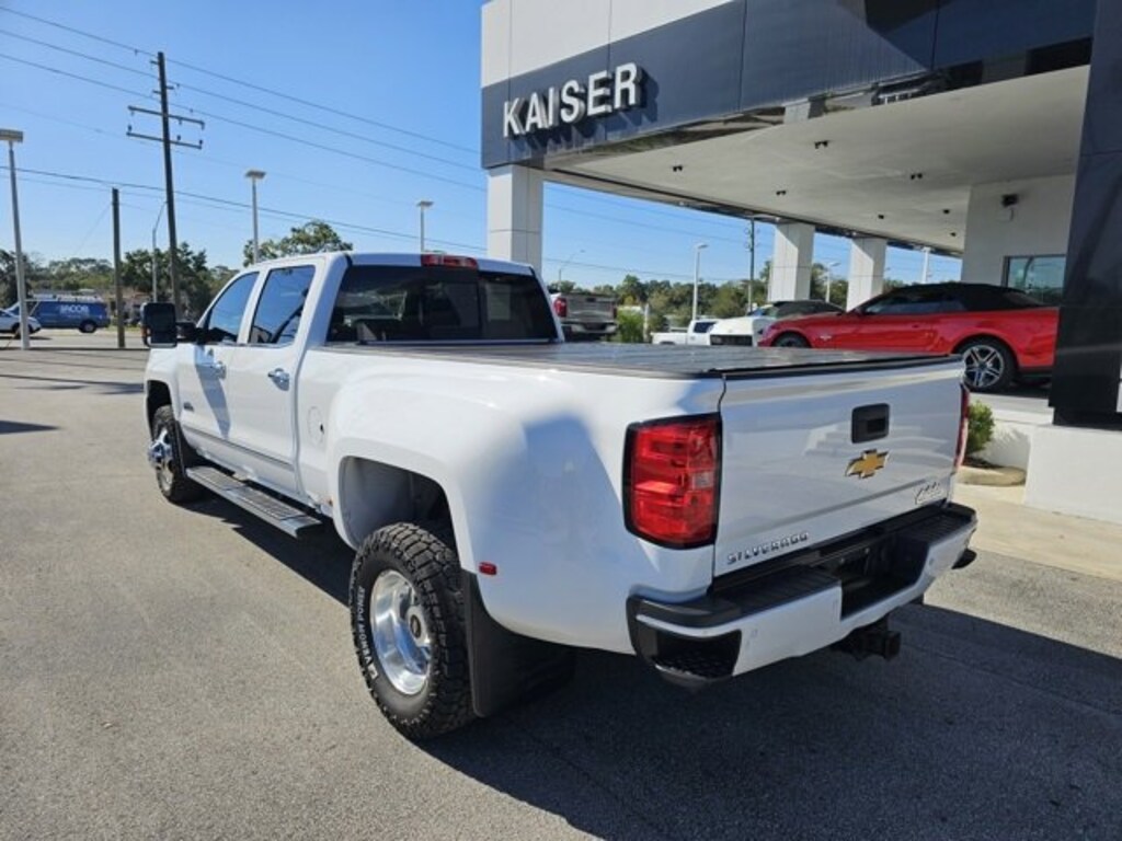 Used 2019 Chevrolet Silverado 3500 HD High Country Truck