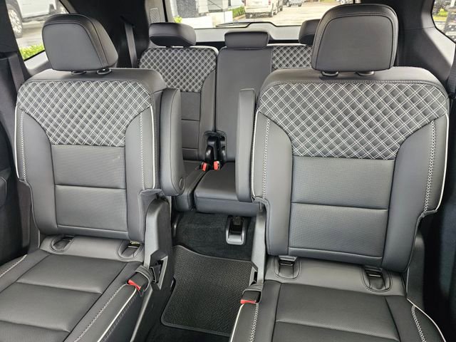 2026 GMC Acadia Denali - Photo 16