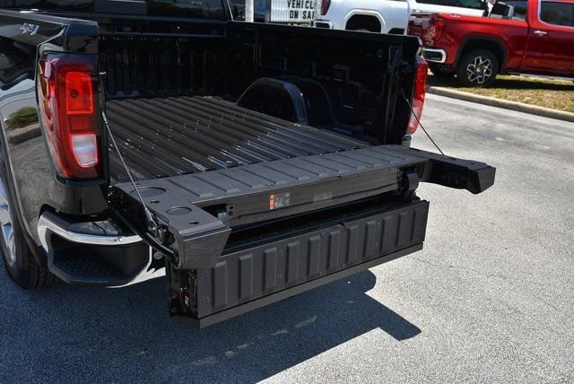 2025 GMC Sierra 1500 SLE - Photo 15