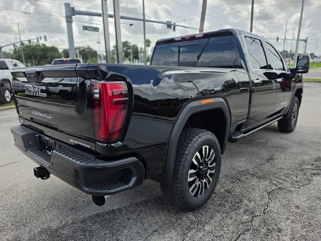 2026 GMC Sierra 3500HD Denali Ultimate - Photo 6