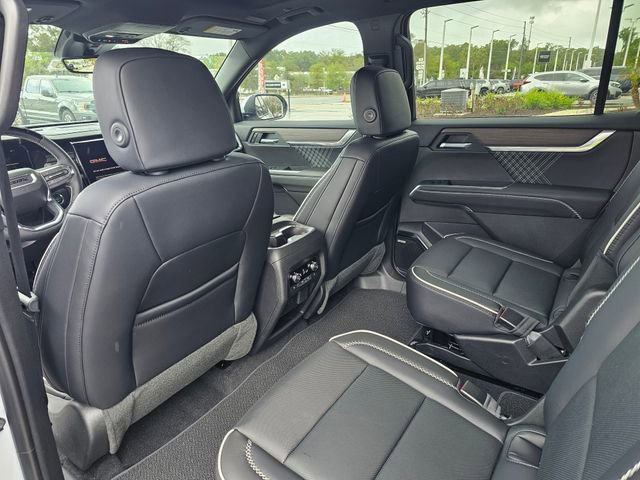2026 GMC Acadia Denali - Photo 21