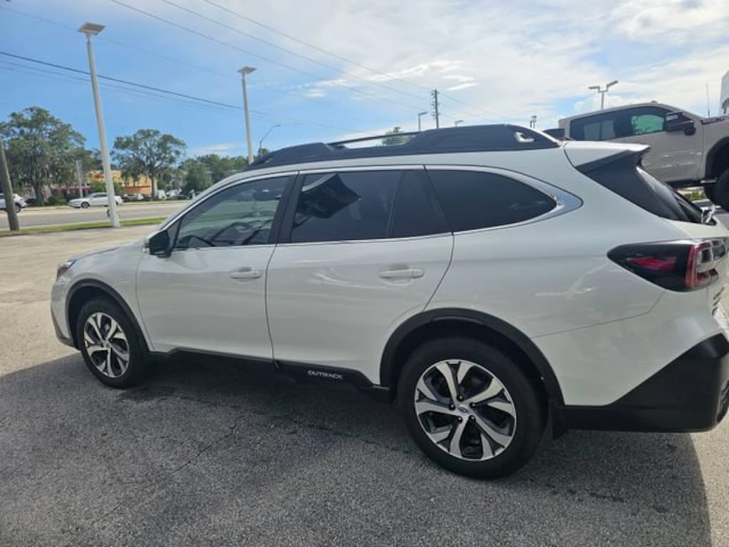 Used 2022 Subaru Outback Limited SUV