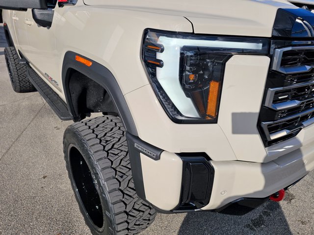 2026 GMC Sierra 3500HD AT4 - Photo 10
