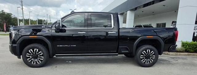 2026 GMC Sierra 3500HD Denali Ultimate - Photo 2