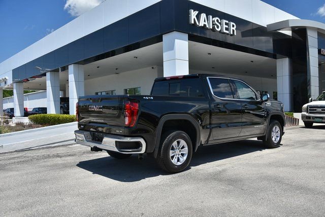 2025 GMC Sierra 1500 SLE - Photo 9