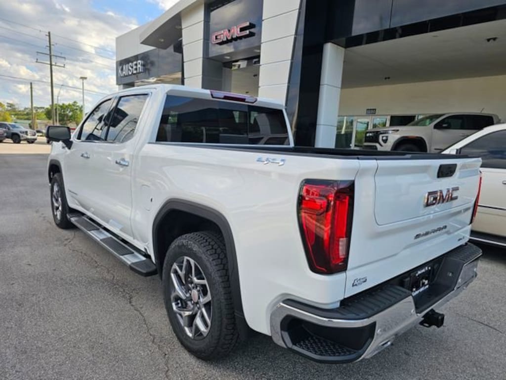 New 2026 GMC Sierra 1500 SLT Truck