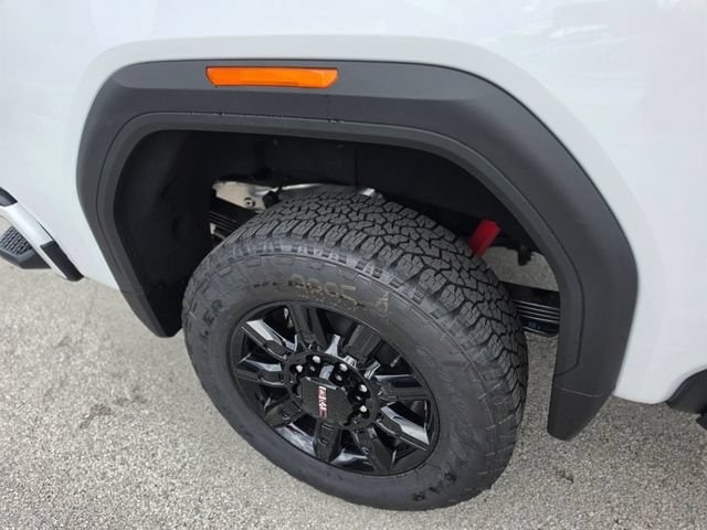 2026 GMC Sierra 2500HD AT4 - Photo 14