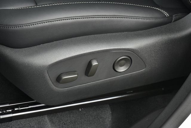 2026 GMC Acadia Elevation - Photo 15