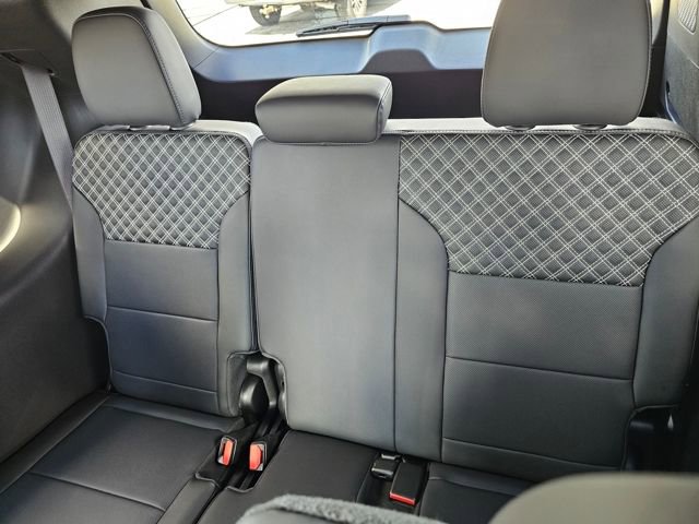 2026 GMC Acadia Denali - Photo 19
