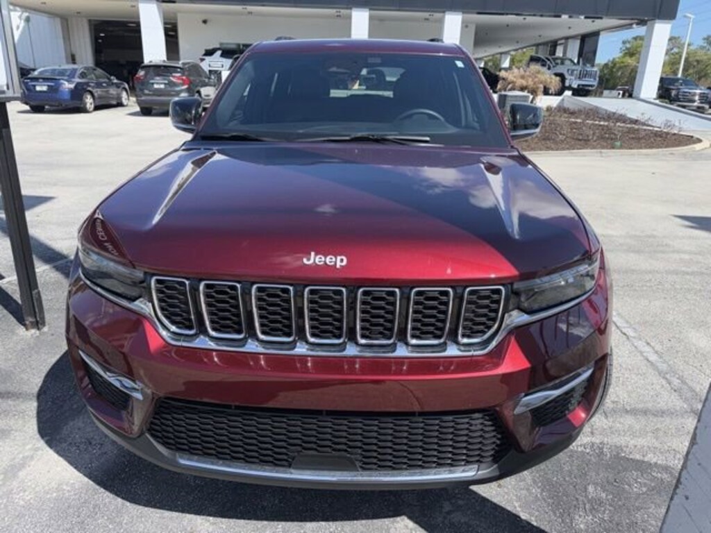 Used 2025 Jeep Grand Cherokee Limited SUV