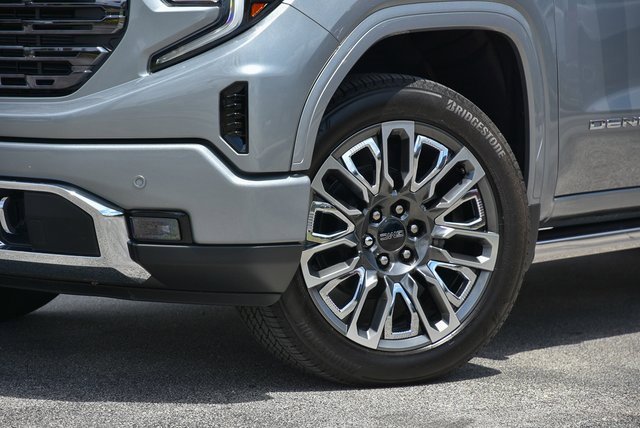 2025 Gmc Sierra 1500 Denali Ultimate photo 2