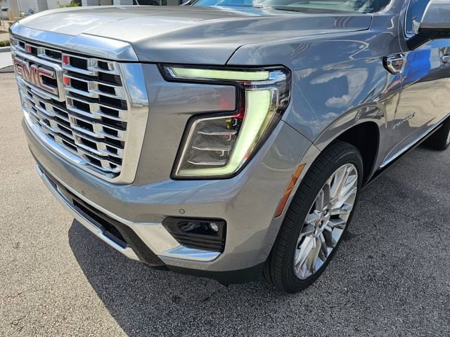 2026 GMC Yukon XL Denali - Photo 16