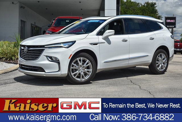 2023 Buick Enclave Essence SUV