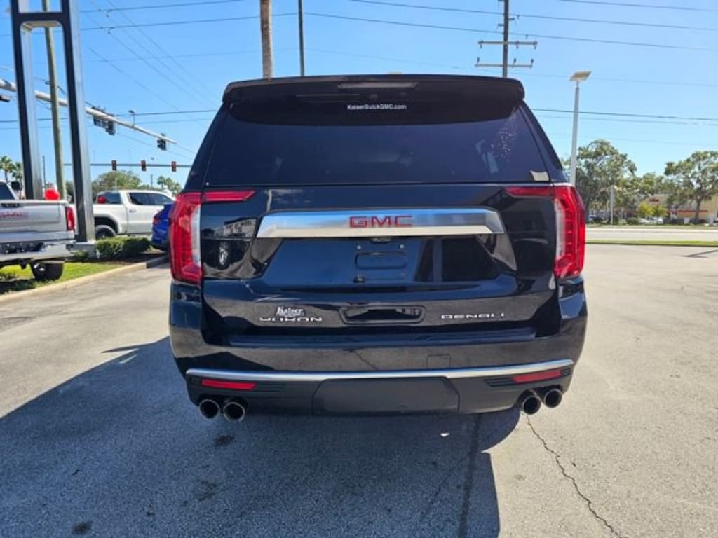 Used 2022 GMC Yukon XL Denali SUV